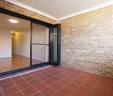 Convenient and Comfortable Unit in Prime Location - Short Walk To S... - Photo 6