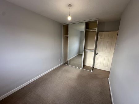 3 Bed Semi-Detached House, Lennox Grove, B73 - Photo 4