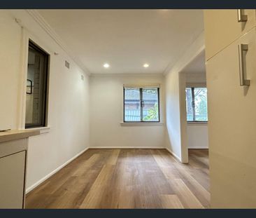 4 bedroom House (New Paint & New timberfloor) At Tranquil Location! - Photo 6