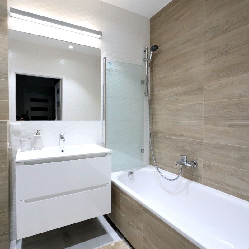 Nowe,umeblowane 2 pokoje 53m2 z balkonem i garażem - Zdjęcie 1