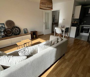 THIONVILLE - QUARTIER BRIQUERIE - F2 MEUBLE - TERRASSE - PARKING - Photo 6