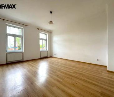 Pronájem bytu 1+1, 35 m - Fotografie 1
