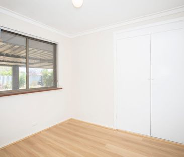 Move-In Ready Family Home! - Photo 5