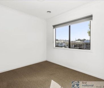 Dandenong North - Photo 5