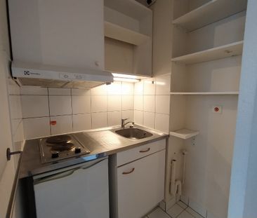Location Appartement 2 pièces 28m² - Photo 3