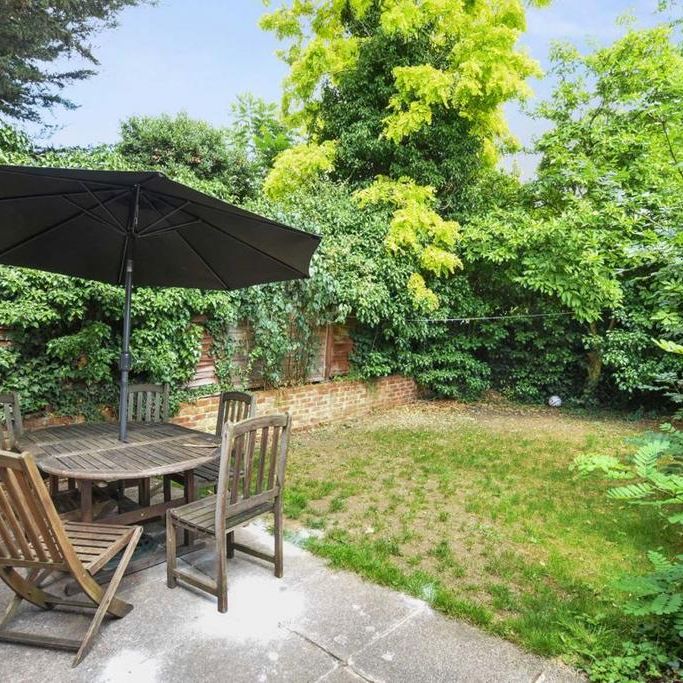 4 bedroom house to rent - Photo 1