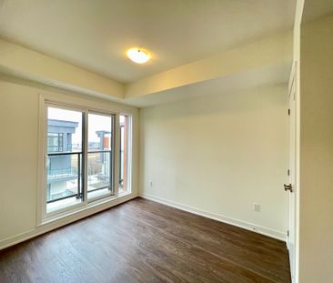 For Lease - 2 Steckley House Lane Unit# 924, Richmond Hill, Ontario - Photo 3