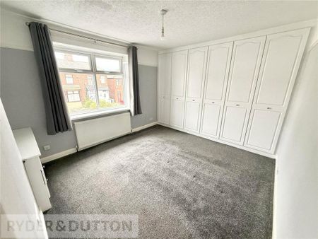 2 bedroom semi-detached house to rent - Photo 4