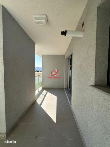 Apartament cu 2 camere finisat si nemobilat - Fotografie 3