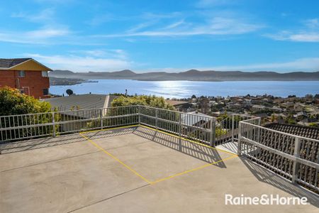 2/323 Churchill Avenue, Sandy Bay, TAS 7005 - Photo 3