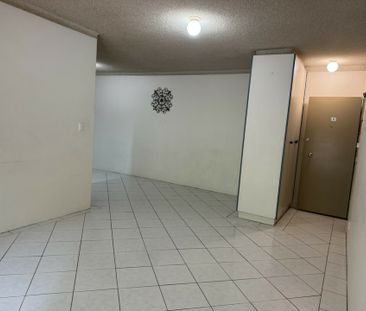 13/99 Canberra Avenue, Griffith ACT, Belconnen - Photo 3