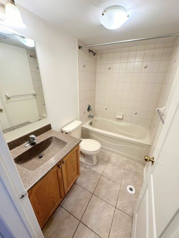 For Lease - 3250 Bentley Drive Unit# 74, Mississauga, Ontario - Photo 5