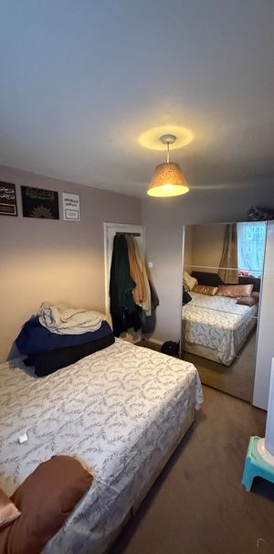 Room in a Shared Flat, Terry House, SW2 - Photo 1