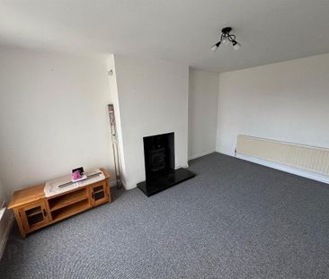 12 Warren Close, Ballykinler, Downpatrick, BT30 8AF - Photo 2