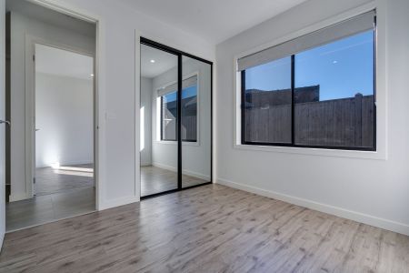 Stunning Family Home! - Photo 3