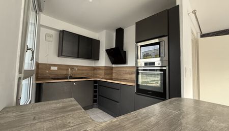 Appartement 4 pièces 87m2 REIMS 1 030 euros - Photo 5