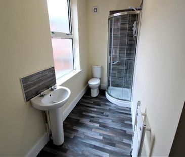 1 bedroom in a house share to rent - Photo 6