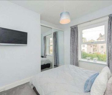 Grove Terrace, Birkenshaw, Bradford, West Yorkshire, BD11 - Photo 4