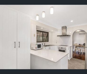 Comfortable Family Home in Prime Wishart Location - School Catchment! - Photo 6