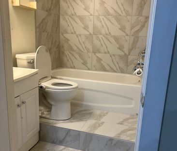 For Lease - 30 West Street Unit# Lower, East Gwillimbury, Ontario - Photo 1