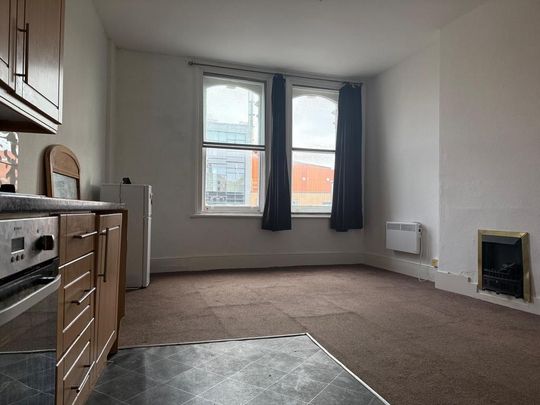 1 bedroom flat to rent - Photo 1
