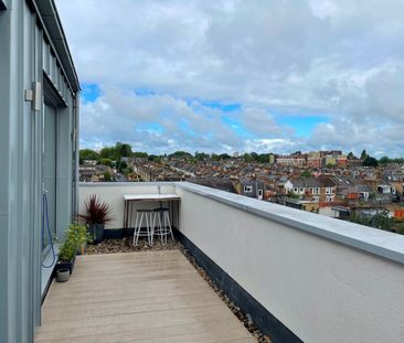 2 Bed Flat, Chatham Road, SW11 - Photo 5