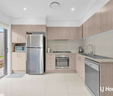 Beautiful 3 Bedroom Home - Great Location! - Photo 6
