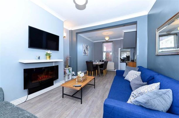 90 Templemore Avenue, Belfast, BT5 4FW - Photo 1