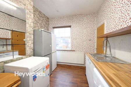 1 bedroom house of multiple occupation to rent - Photo 5