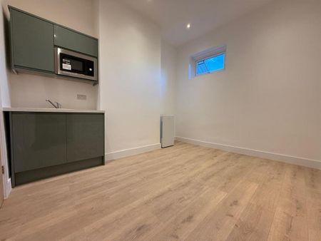 Studio to rent - Photo 5