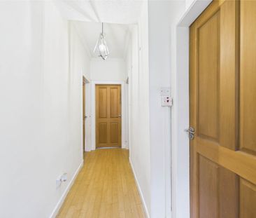 Price £1,050 pcm - Available Now - Unfurnished - Photo 1