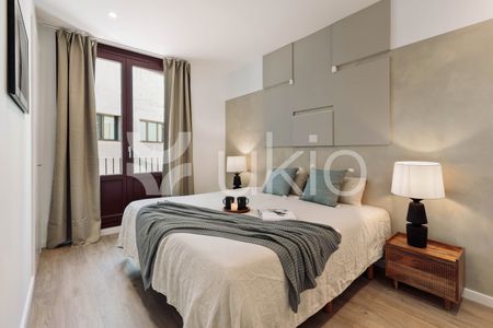 Apartamento de alquiler en Carrer de Les Jonqueres, Sant Pere, Sta. Caterina i la Ribera - Photo 3
