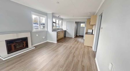 THREE BEDROOMS IN SHANNON - Photo 4