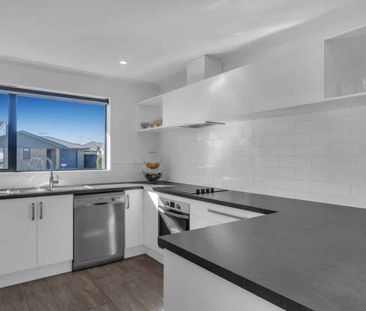 Enjoy the Best of Silverstream Living - Photo 3