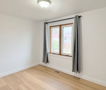 For Lease - 98 Benshire Drive Unit# Main, Toronto, Ontario - Photo 5