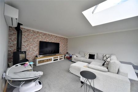 4 bedroom bungalow to rent - Photo 3