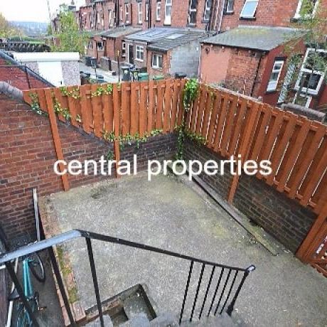 Hartley Crescent, - Photo 1