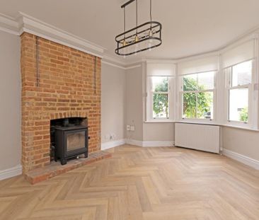 3 bedroom detached house to rent - Photo 2