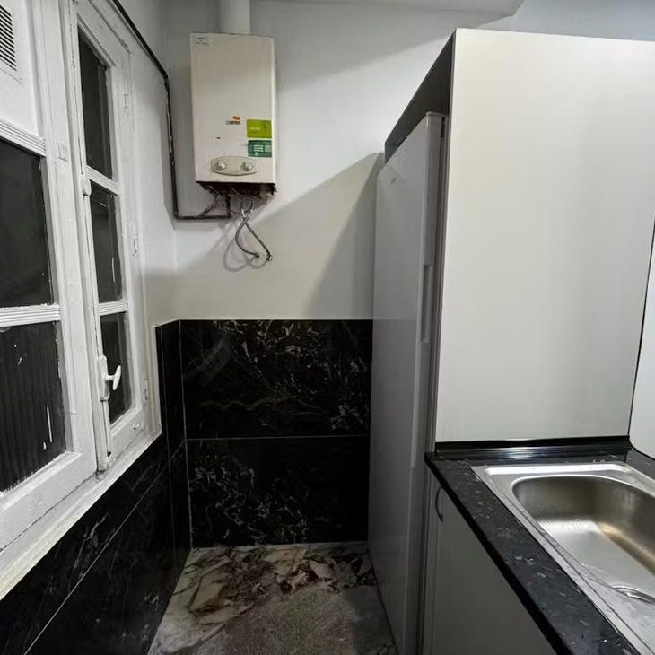 Calle Condes de Barcelona, Madrid, Community of Madrid 28019 - Photo 1