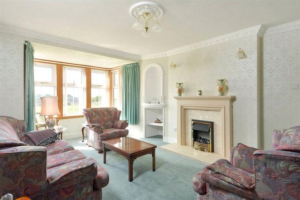 4 bedroom detached house to rent - Photo 1