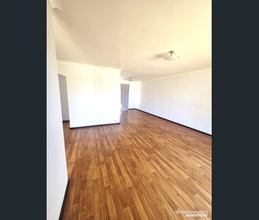 20 Glenbawn Drive, South Lake, WA 6164 - Photo 5