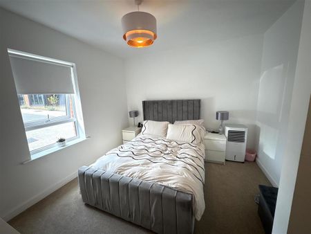 2 bedroom apartment to rent - Photo 4