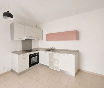 Location Appartement 2 pièces 46m² - Photo 2