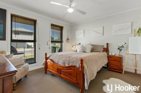 Charming Family Home - Photo 4