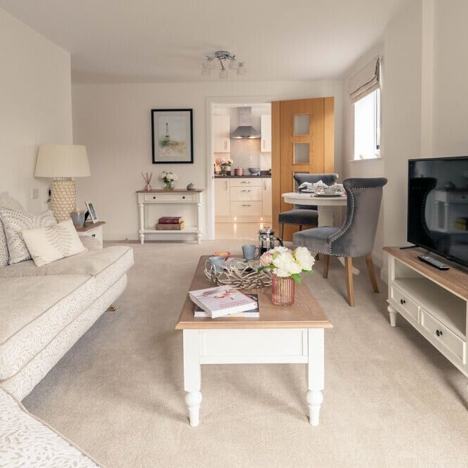 Pegs Lane, Hertford - Photo 1