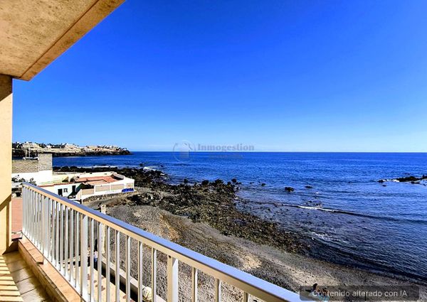 **To rent in Las Galletas, 2 bedroom apartment