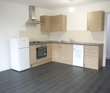 2 bedroom flat to rent - Photo 6
