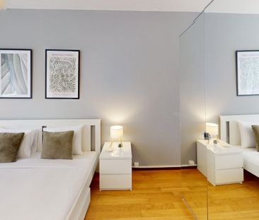 Wohlgelegenes Studio-Apartment im Plainpalais-Viertel von Genf - Photo 4