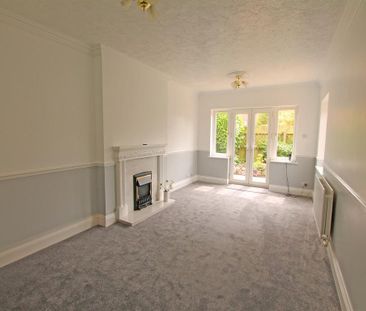 3 bedroom detached bungalow to rent - Photo 1