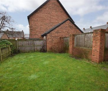 2 bedroom semi-detached house to rent - Photo 3